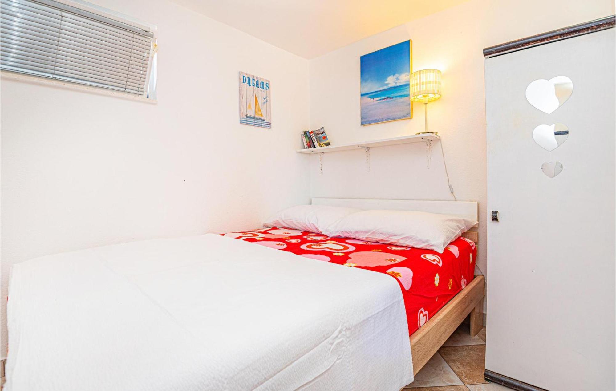 Nice Home In Zatoglav With House Sea View Podglavica Εξωτερικό φωτογραφία