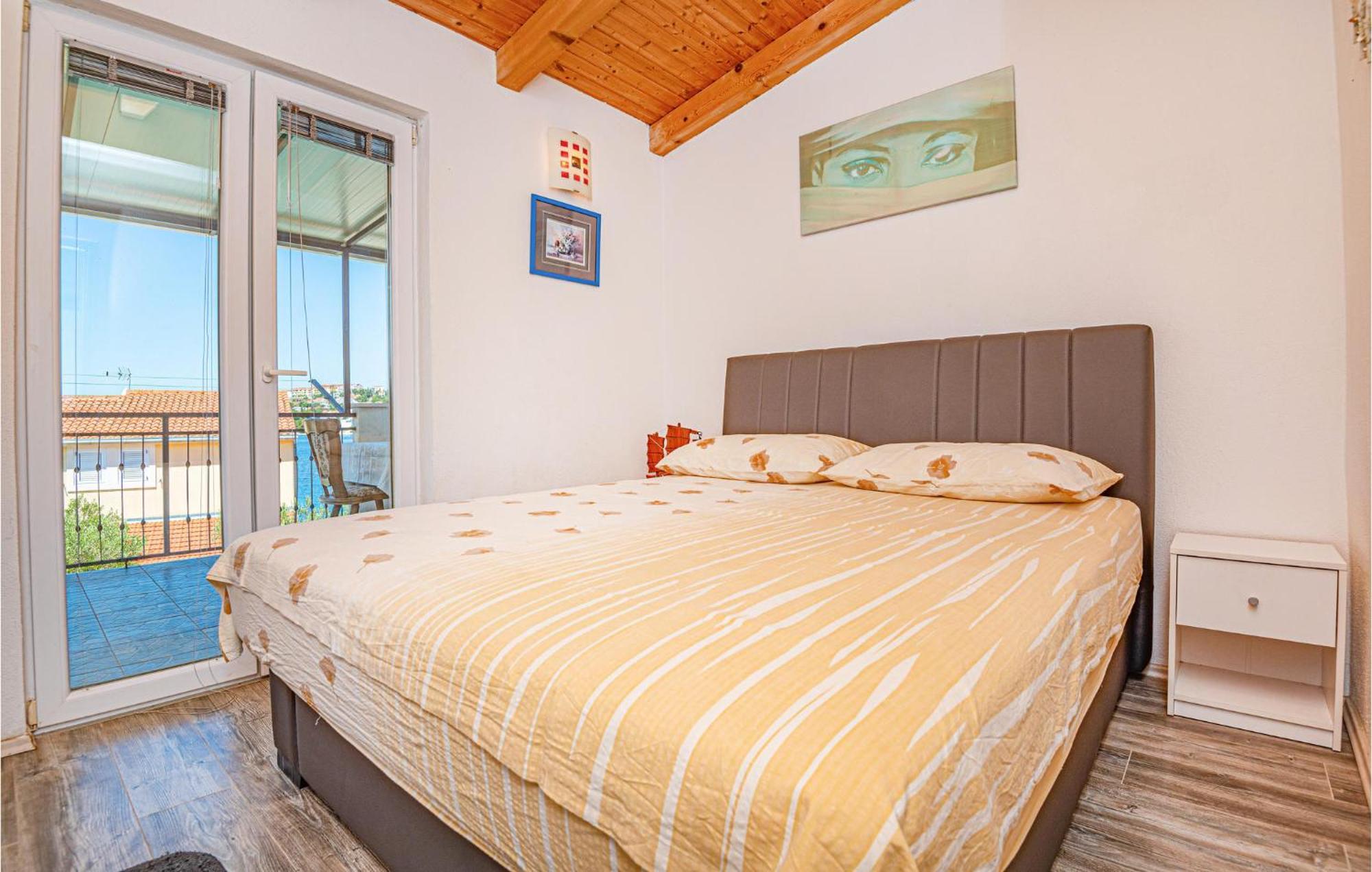 Nice Home In Zatoglav With House Sea View Podglavica Εξωτερικό φωτογραφία