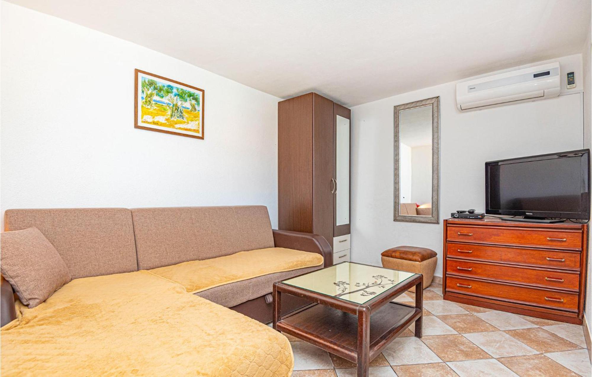 Nice Home In Zatoglav With House Sea View Podglavica Εξωτερικό φωτογραφία